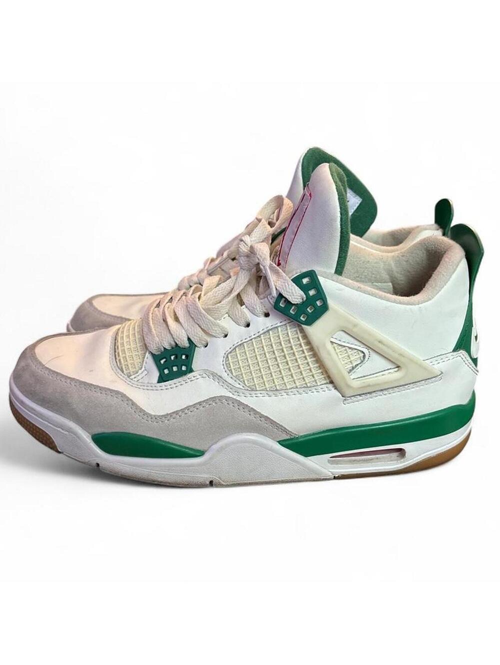 Mens Jordan 4 SB Pine Green SIze 9.5